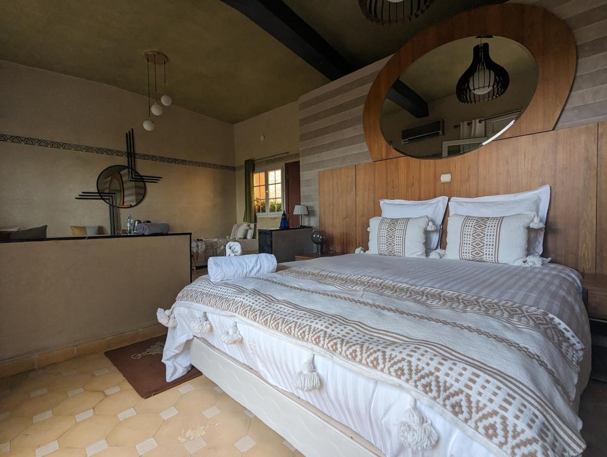 Dar Beynana Hotell Sidi Bibi Rum bild