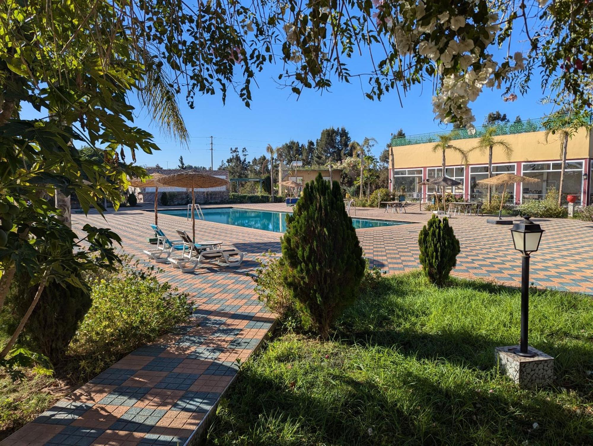 Dar Beynana Hotell Sidi Bibi Rum bild